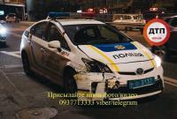 В Киеве полицейские на Prius попали в аварию с минивэном