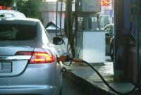 Сколько стоит заправить авто на АЗС утром 26 марта