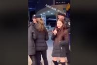 "Так нех** снимать!" Школьницы устроили дебош в киевском ТЦ (видео)