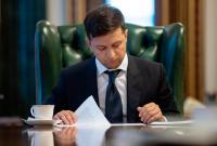 “Открою Вам глаза”: Зеленский написал Парубию письмо с требованием собрать ВР