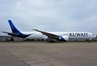Во Франции Boeing 777 врезался в здание аэропорта (видео)