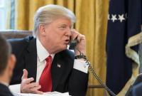 Блокирование помощи Украине согласовали в день разговора Трампа с Зеленским