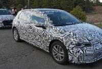 Гибридный Volkswagen Golf GTE 2020 замечен на тестах (фото)