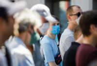 В Україні другий день майже 900 нових випадків коронавірусу